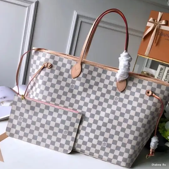 GM Louis Neverfull Vuitton 0619